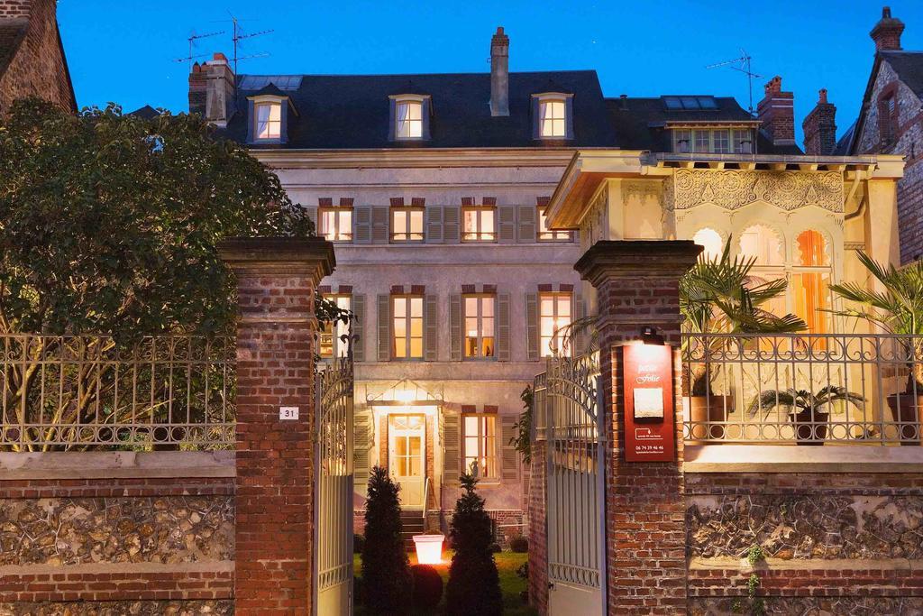 La Petite Folie Bed & Breakfast องเฟลอร์ ภายนอก รูปภาพ