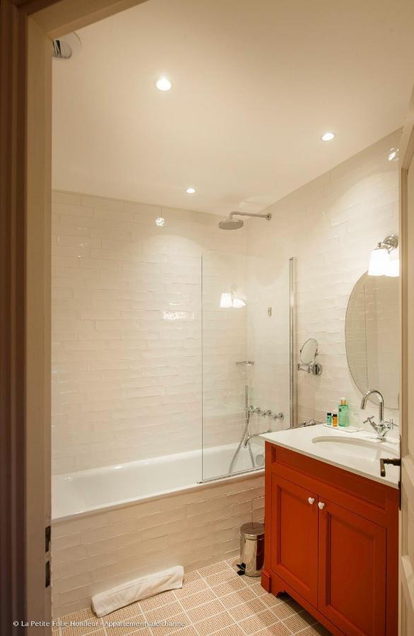La Petite Folie Bed & Breakfast องเฟลอร์ ภายนอก รูปภาพ