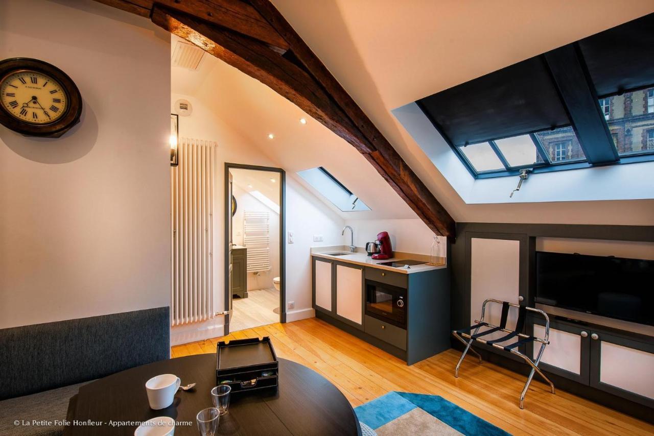 La Petite Folie Bed & Breakfast องเฟลอร์ ภายนอก รูปภาพ